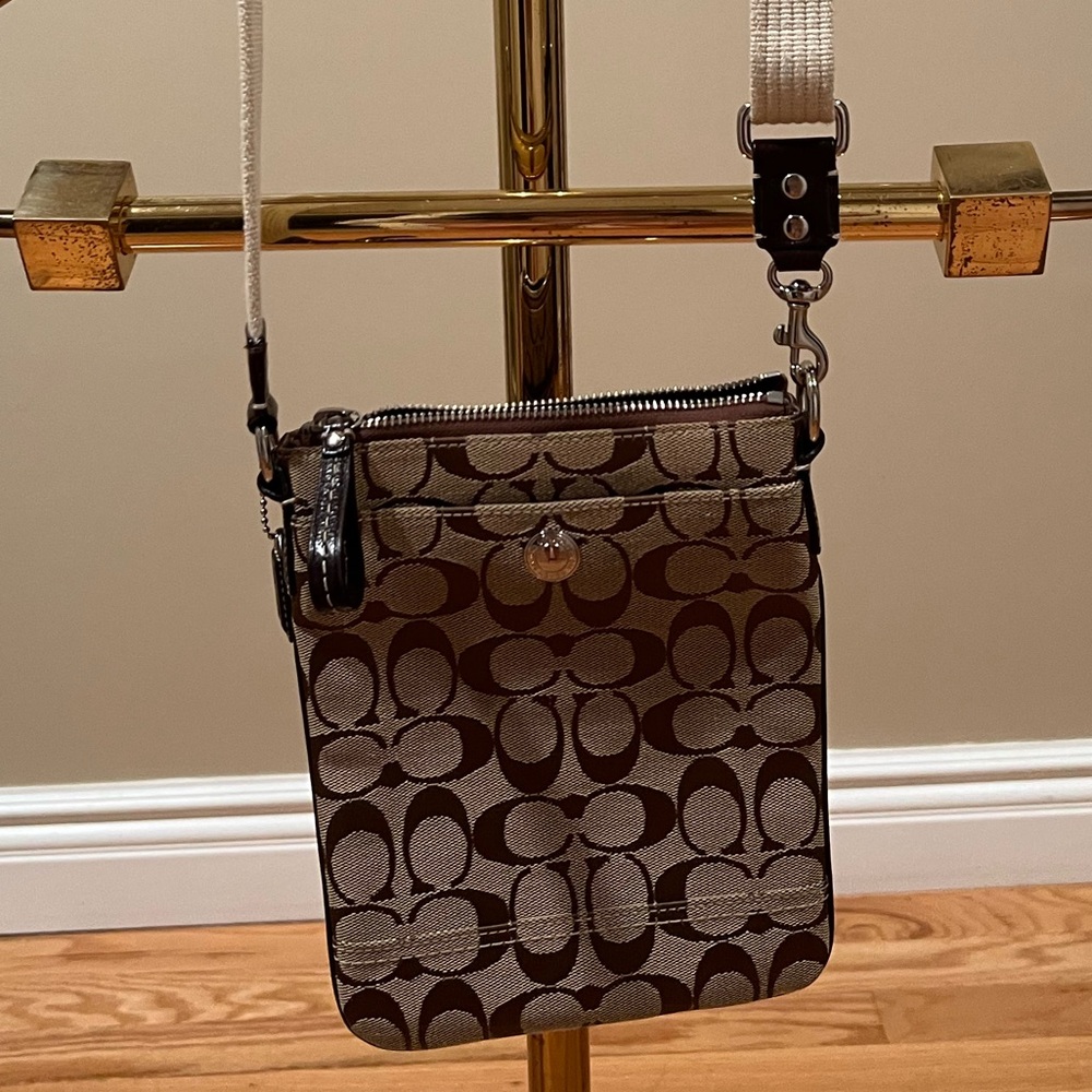 Vintage Coach Swingpack Crossbody Bag